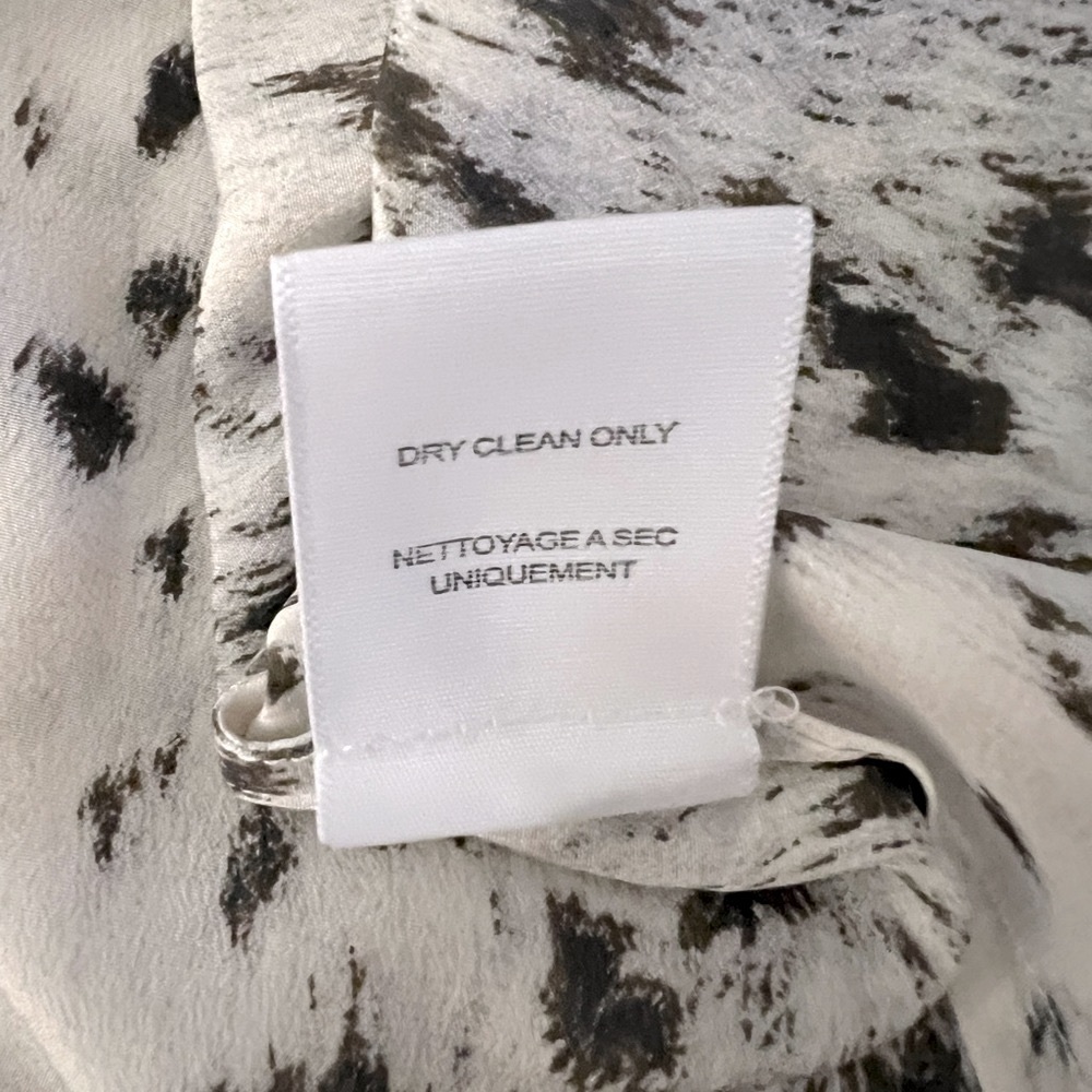 Joie Snow Leopard Print Silk Purine Blouse in New Moon, Size Small - Picture 9 of 9
